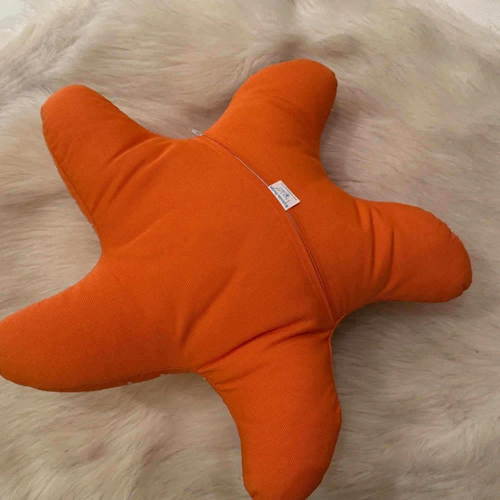 Rightside Designs Accent Pillow Starfish Shape
